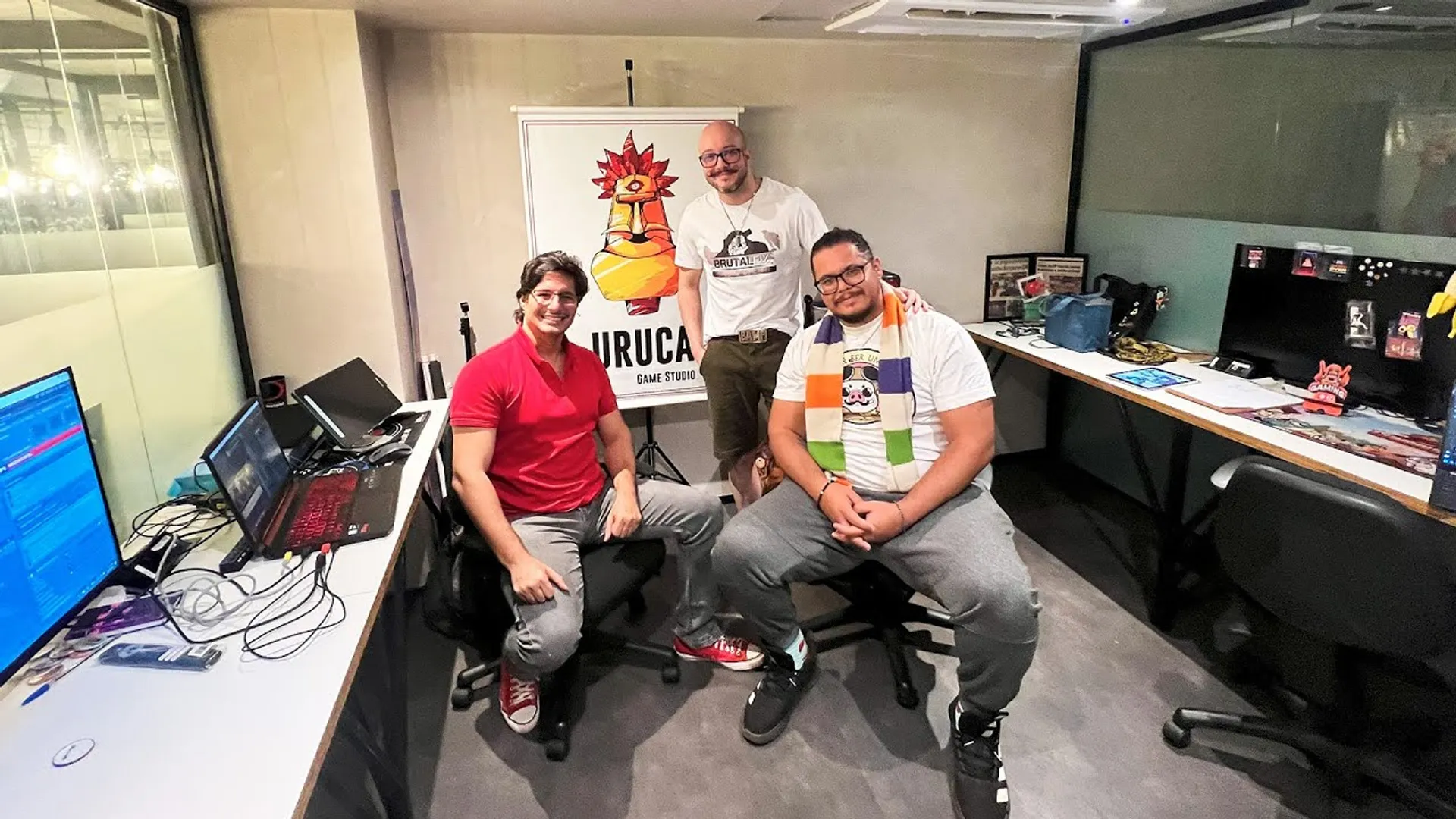 O que acontece nos bastidores de um estúdio de jogos antes do lançamento?